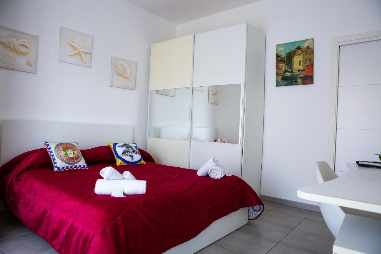 Etna Catania Center Bed & Breakfast ภายนอก รูปภาพ