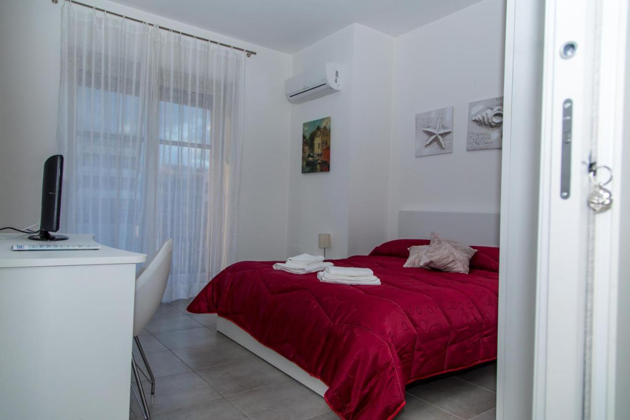 Etna Catania Center Bed & Breakfast ภายนอก รูปภาพ